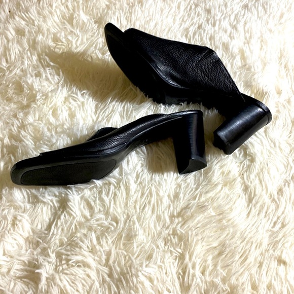 LIZ CLAIBORNE 3” HEELS LEATHER SLIP ON SANDALS KRIS STYLE Size 7 1/2 EUC mules - Picture 3 of 8